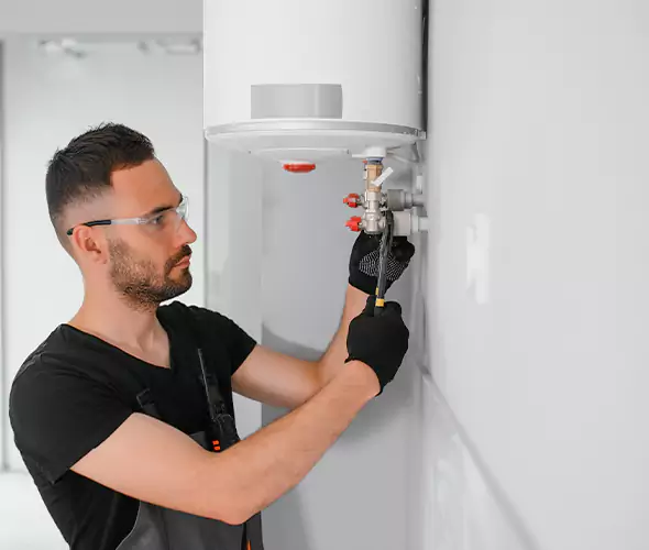 Expert Plumber for Water Heater Expansion Tank Installation in Niles, OH