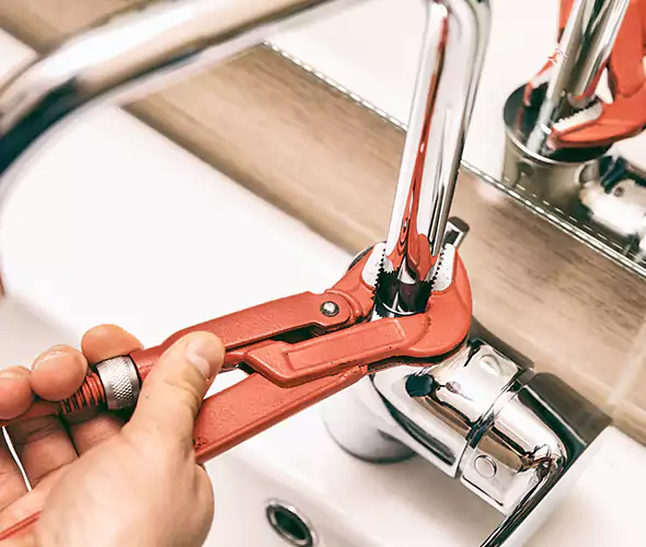 Expert Leak Repair Plumber in Niles, OH