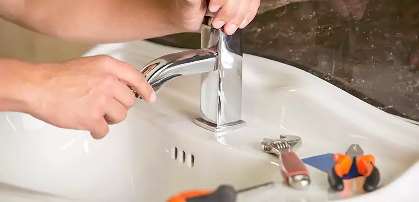 Bathtub Faucet Replacement in Niles