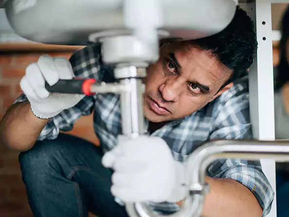 Why Choose Niles Plumbing Pros for Clogged Sewer Line Repair in Niles, OH?